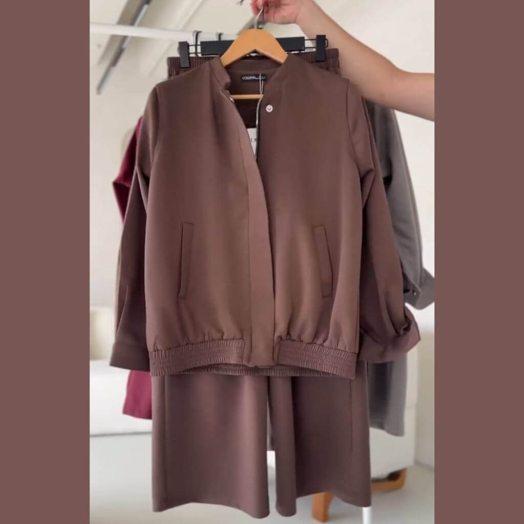 4 Pocket Style Premium Quality Winter 2-Pcs Tracksuit. CWTS-38