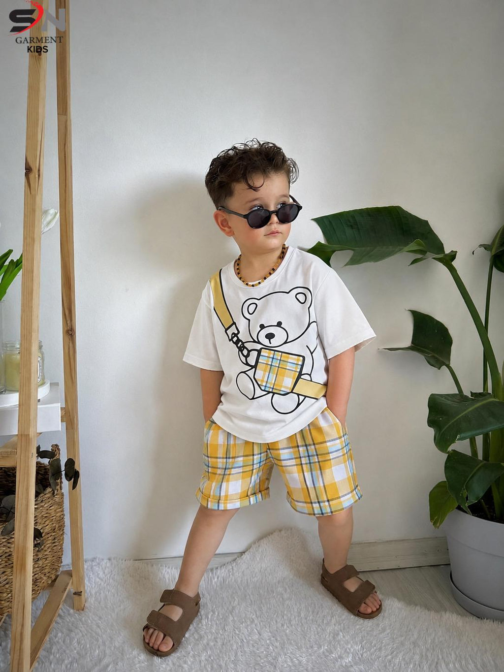 White Yellow Pocket Style T-shirt With Short Printed Set