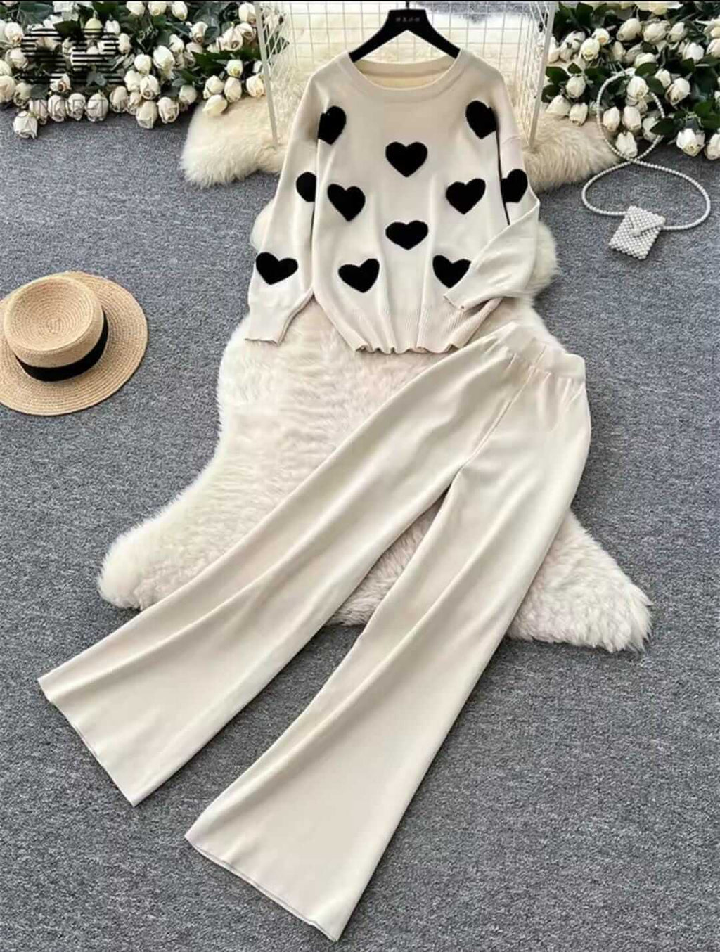 Heart Printed Premium Quality Winter 2-Pcs Co-Ord Set. CWTS-22